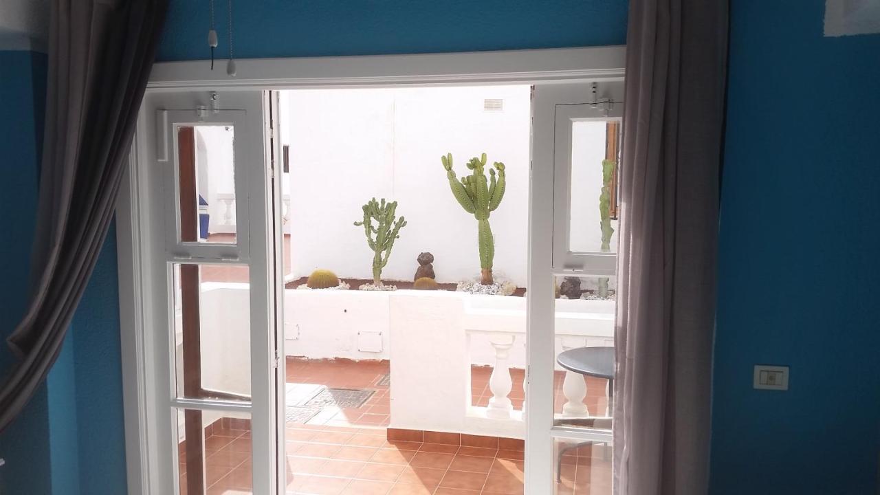 Ocean Dreams Suite Los Cristianos Hill Heated Pool Exterior photo
